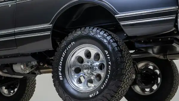 1972 Black K5 Blazer_24 Exterior 