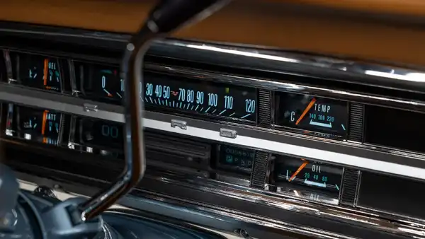 Brittany Blue 1968 Ford F100_15 Dakota Digital Gauges