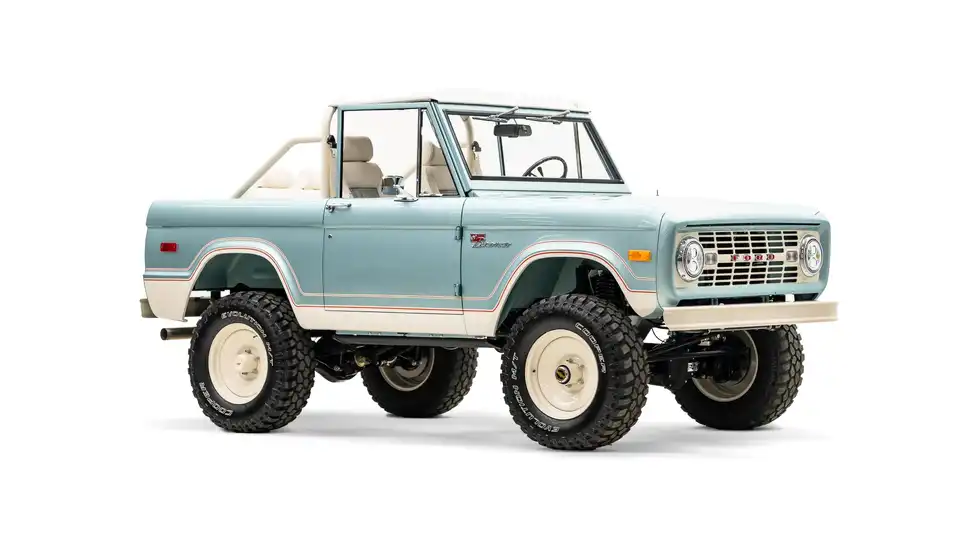 1969 Ford Bronco For Sale_7 Passenger Side Front  3.4