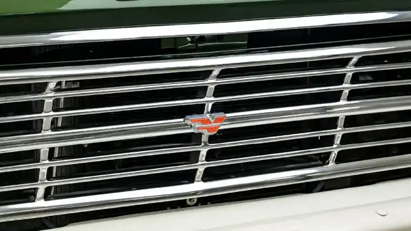 1971 Restored Ford F250_Lifestyle