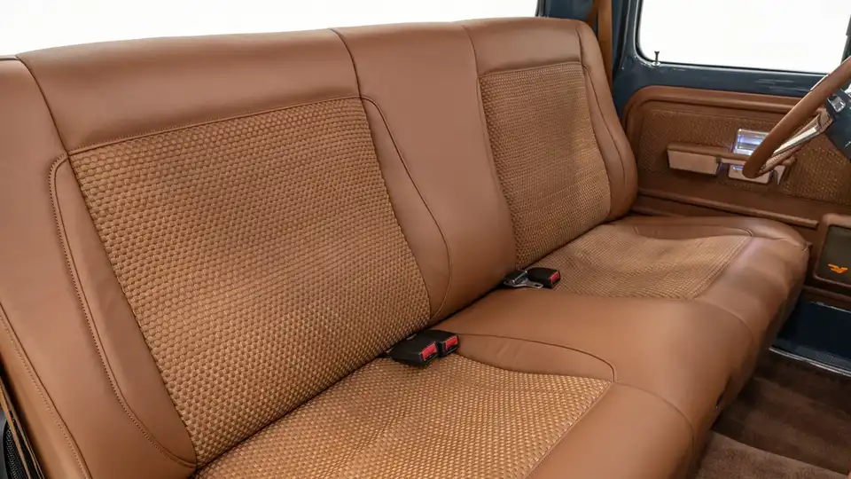 1969 Velocity Gray Ford F250_20 Interior