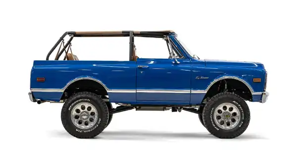 1972 Chevy K5 Blazer_8 Passenger Side