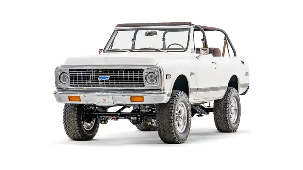 1969 Chevy K5 Blazer_4 Drivers Side Front 