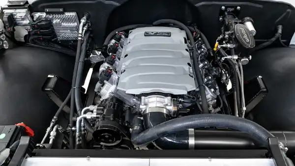 1969 Chevy K5 Blazer_27 LT1 V8 Engine