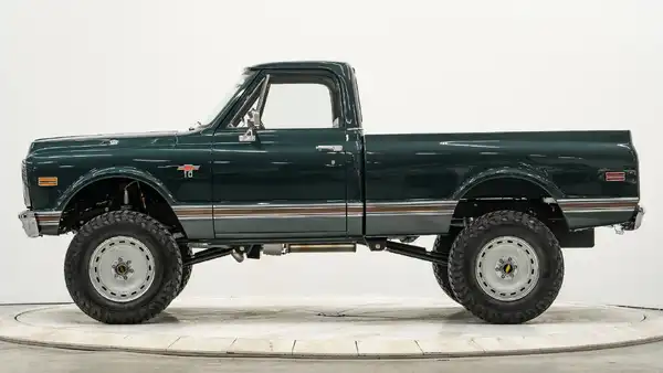 Green 1972 Chevy K10_2 Drivers Side 