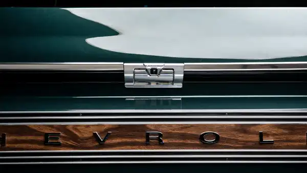 Green 1972 Chevy K10_25 Exterior 