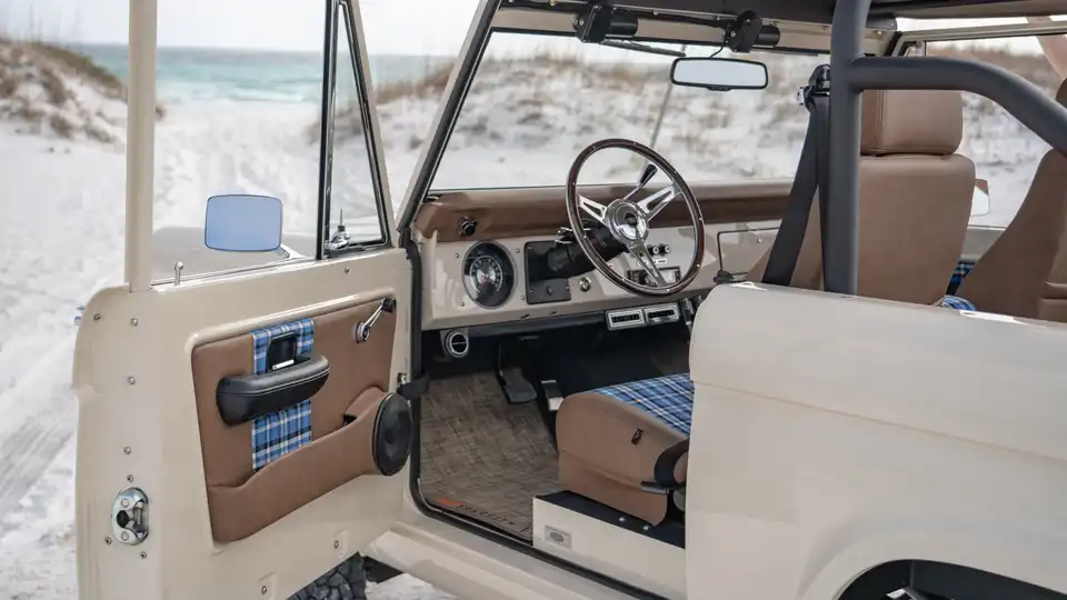 Harvest Moon Bronco At Beach_24 Exterior 
