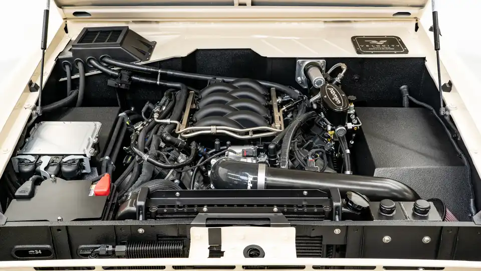 1970 Ford Bronco_27 Ford Coyote Engine