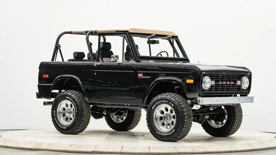 1973 Ford Bronco For Sale_7 Passenger Side Front  3.4