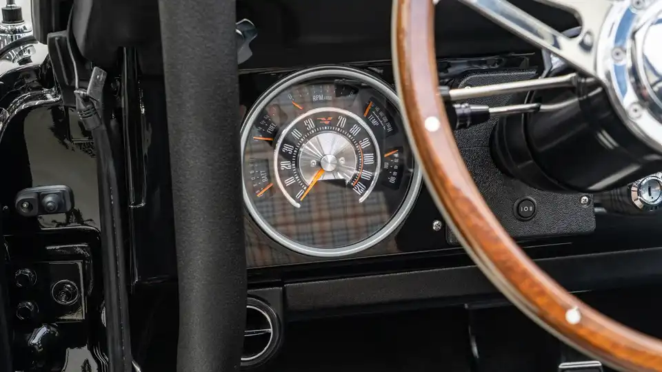 1973 Ford Bronco For Sale_15 Dakota Digital Gauges
