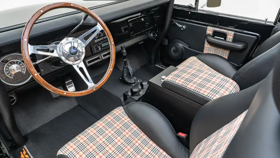 1973 Ford Bronco For Sale_ 14 15 Driver Side Interior